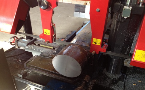 宝安卧式带锯床加工时出现明显振荡如何排查？